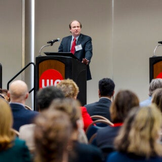 Captivating minds and sparking inspiration at the University of Illinois Chicago's SparkTalks Nov. 16, 2023